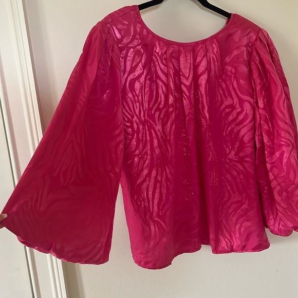 Pink blouse - Picture 1 of 3